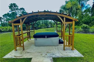 940 Belmont St E, Lehigh Acres, FL 33974 - Photo 8