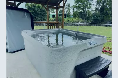 940 Belmont St E, Lehigh Acres, FL 33974 - Photo 6