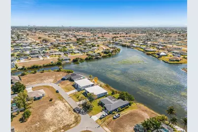 504 NE 9th St, Cape Coral, FL 33909 - Photo 38