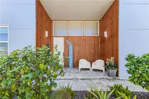 504 NE 9th St, Cape Coral, FL 33909 - Photo 4