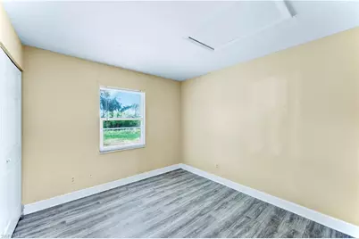 210 Charlotte Ave, Fort Myers, FL 33916 - Photo 10