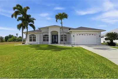 236 NE 14th Ave, Cape Coral, FL 33909 - Photo 1