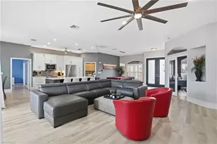 236 NE 14th Ave, Cape Coral, FL 33909 - Photo 8