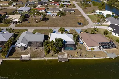 312 NW 13th St, Cape Coral, FL 33993 - Photo 38
