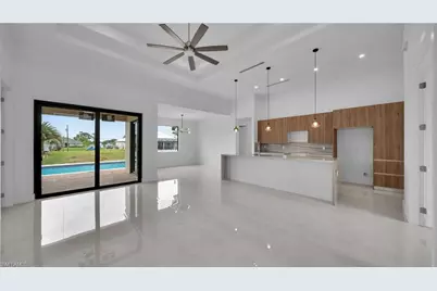 1713 NW 2nd St, Cape Coral, FL 33993 - Photo 6