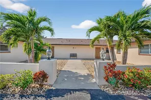 630/636 SE 13th Pl, Cape Coral, FL 33990 - Photo 2