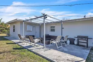 323 Hollywood St, Lehigh Acres, FL 33936 - Photo 40