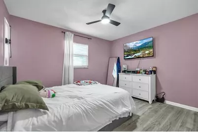 323 Hollywood St, Lehigh Acres, FL 33936 - Photo 24