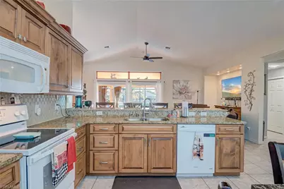 901 NW 3rd Pl, Cape Coral, FL 33993 - Photo 6