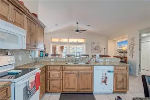 901 NW 3rd Pl, Cape Coral, FL 33993 - Photo 6