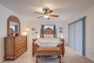 901 NW 3rd Pl, Cape Coral, FL 33993 - Photo 10