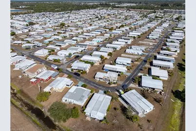 3208 Pluto Cir, North Fort Myers, FL 33903 - Photo 32