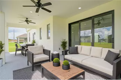 19 NW 14th Pl, Cape Coral, FL 33993 - Photo 12