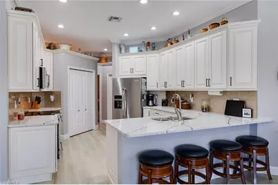 14120 Grosse Point Ln, Fort Myers, FL 33919 - Photo 6