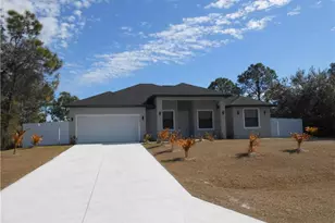 6033 Kumquat Cir, Labelle, FL 33935 - Photo 2