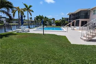 834 SE 46th St, Cape Coral, FL 33904 - Photo 10