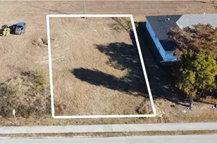 711 SE 8th St, Cape Coral, FL 33990 - Photo 1