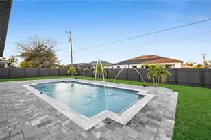 1401 SW 13th Terrace, Cape Coral, FL 33991 - Photo 28