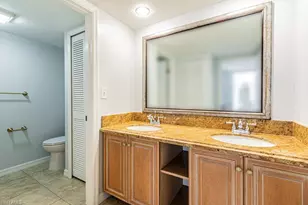 3290 Sandlewood Ln, Fort Myers, FL 33907 - Photo 20