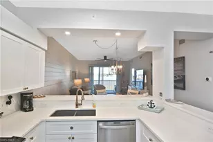 10460 Washingtonia Palm Way, Fort Myers, FL 33966 - Photo 6