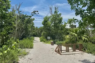 4353 Gulf Pines Dr, Sanibel, FL 33957 - Photo 38