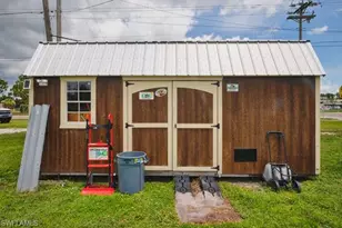 1637 Piney Rd, North Fort Myers, FL 33903 - Photo 38