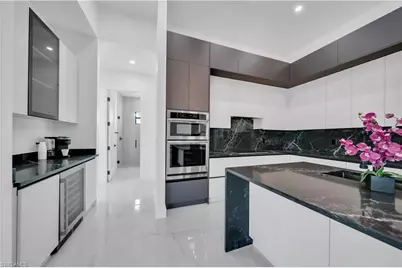 2221 SW 5th Pl, Cape Coral, FL 33991 - Photo 12