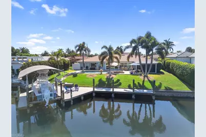 977 N Waterway Dr, Fort Myers, FL 33919 - Photo 32