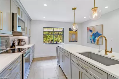 27052 Kindlewood Ln, Bonita Springs, FL 34134 - Photo 4