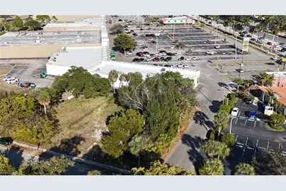 76 Alameda Ave, Fort Myers, FL 33905 - Photo 6