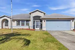 203 Manatee St, Fort Myers, FL 33913 - Photo 1