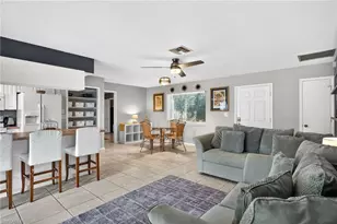 916 SE 31st Ln, Cape Coral, FL 33904 - Photo 1