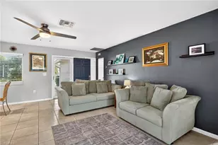 916 SE 31st Ln, Cape Coral, FL 33904 - Photo 4