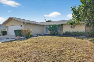 916 SE 31st Ln, Cape Coral, FL 33904 - Photo 24