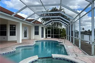2002 SE 28th St, Cape Coral, FL 33904 - Photo 4
