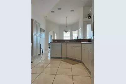 2002 SE 28th St, Cape Coral, FL 33904 - Photo 10