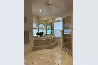2002 SE 28th St, Cape Coral, FL 33904 - Photo 14