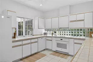 556 Sea Oats Dr, Sanibel, FL 33957 - Photo 10