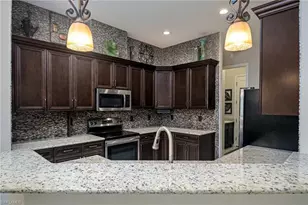 11122 Esteban Dr, Fort Myers, FL 33912 - Photo 10