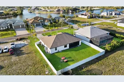 3246 NW 21st Ter, Cape Coral, FL 33993 - Photo 38