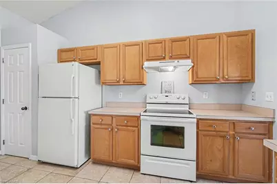 18231 Beauty Berry Ct, Lehigh Acres, FL 33972 - Photo 12