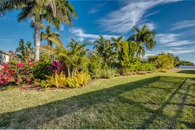 1821 SW 28th Ln, Cape Coral, FL 33914 - Photo 40