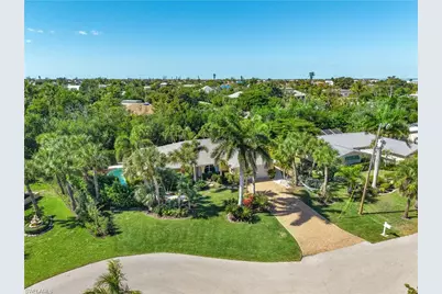 1103 Captains Walk St, Sanibel, FL 33957 - Photo 8