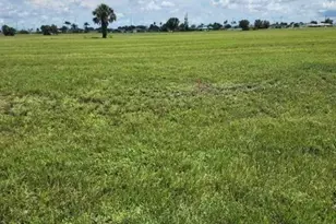 2020 NE 17th Terrace, Cape Coral, FL 33909 - Photo 1