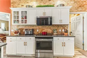 1023 SE 4th St, Cape Coral, FL 33990 - Photo 8