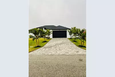 1929 NE 14th St, Cape Coral, FL 33909 - Photo 6