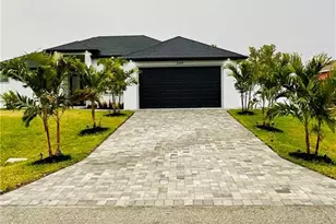 1929 NE 14th St, Cape Coral, FL 33909 - Photo 6