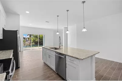 1024 SW 1st St, Cape Coral, FL 33991 - Photo 8