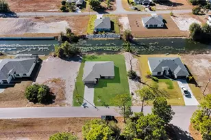 3594 NE 9th Pl, Cape Coral, FL 33909 - Photo 32