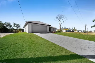 3594 NE 9th Pl, Cape Coral, FL 33909 - Photo 2